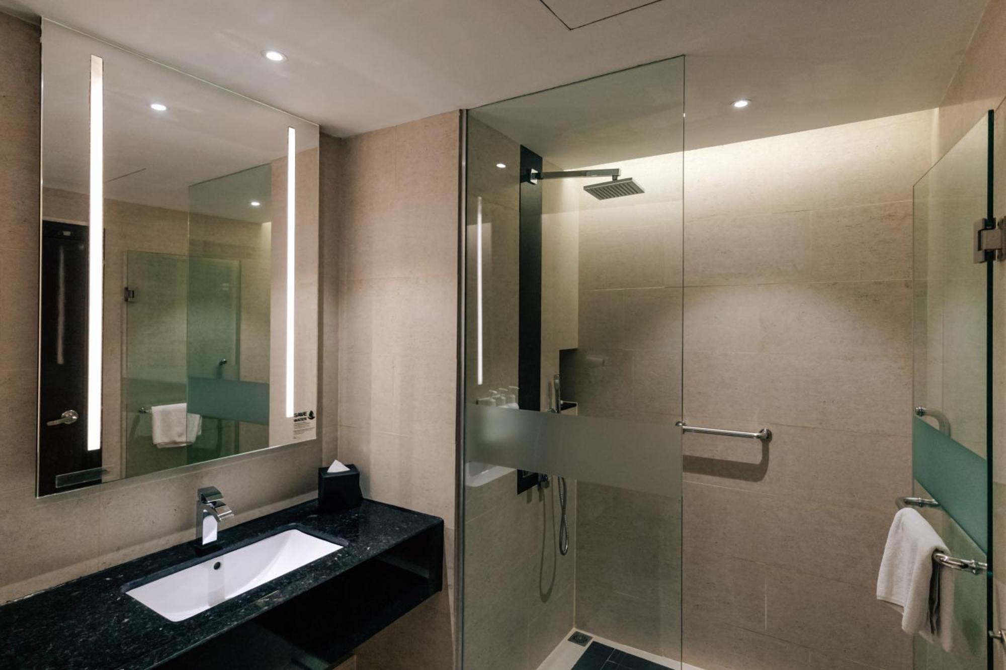 Swiss-Belhotel Harbour Bay Nagoya Esterno foto
