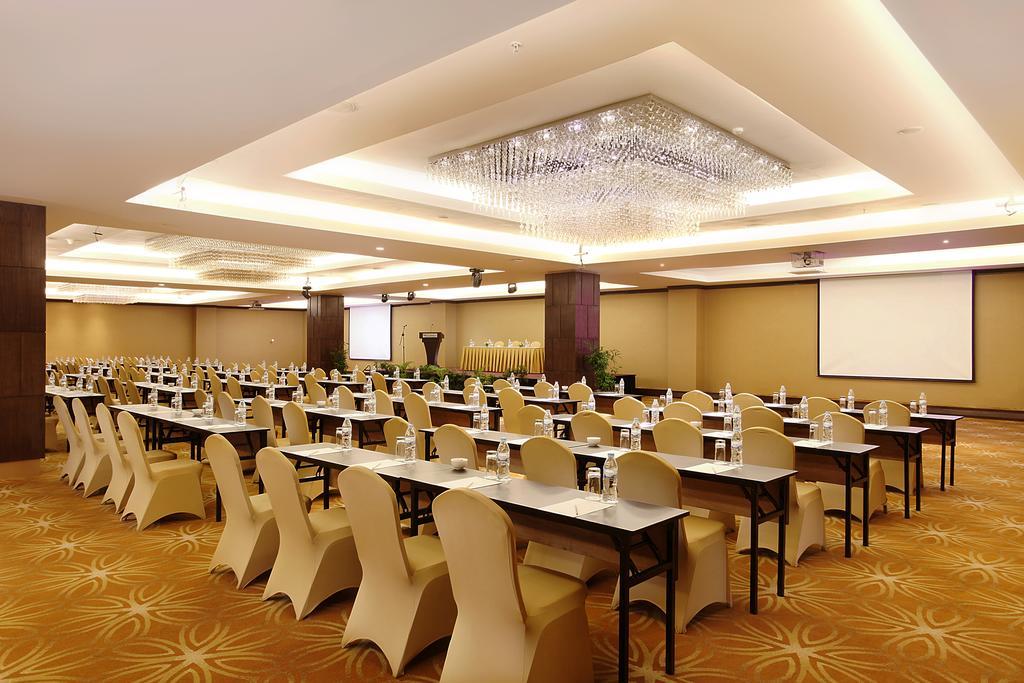Swiss-Belhotel Harbour Bay Nagoya Esterno foto